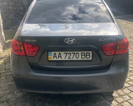 Серый Хендай Элантра, объемом двигателя 1.6 л и пробегом 285 тыс. км за 6600 $, фото 6 на Automoto.ua