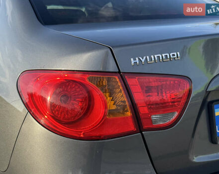 Серый Хендай Элантра, объемом двигателя 1.59 л и пробегом 203 тыс. км за 7100 $, фото 38 на Automoto.ua