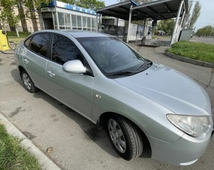 Серый Хендай Элантра, объемом двигателя 1.6 л и пробегом 154 тыс. км за 5499 $, фото 5 на Automoto.ua