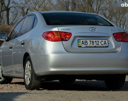Сірий Хендай Елантра, об'ємом двигуна 1.6 л та пробігом 205 тис. км за 5750 $, фото 7 на Automoto.ua