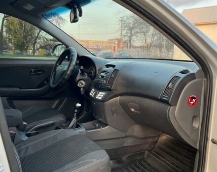 Сірий Хендай Елантра, об'ємом двигуна 1.6 л та пробігом 159 тис. км за 6250 $, фото 17 на Automoto.ua