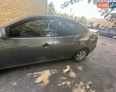 Сірий Хендай Елантра, об'ємом двигуна 1.59 л та пробігом 145 тис. км за 6300 $, фото 6 на Automoto.ua