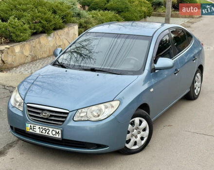 Серый Хендай Элантра, объемом двигателя 1.6 л и пробегом 168 тыс. км за 5500 $, фото 4 на Automoto.ua