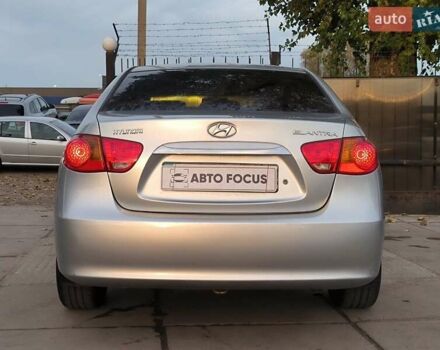Серый Хендай Элантра, объемом двигателя 1.59 л и пробегом 276 тыс. км за 6290 $, фото 5 на Automoto.ua