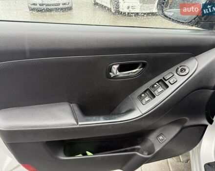 Серый Хендай Элантра, объемом двигателя 1.59 л и пробегом 220 тыс. км за 5400 $, фото 9 на Automoto.ua