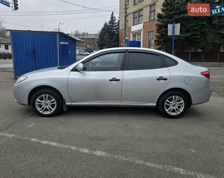 Серый Хендай Элантра, объемом двигателя 1.59 л и пробегом 149 тыс. км за 7300 $, фото 1 на Automoto.ua