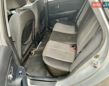 Сірий Хендай Елантра, об'ємом двигуна 1.59 л та пробігом 240 тис. км за 6350 $, фото 8 на Automoto.ua