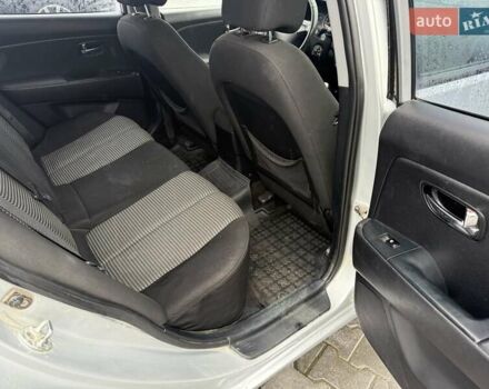 Серый Хендай Элантра, объемом двигателя 1.59 л и пробегом 220 тыс. км за 5400 $, фото 7 на Automoto.ua