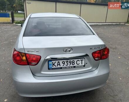 Хендай Элантра 2010 в Згуровке на Automoto.ua Серый Хендай Элантра, объемом двигателя 1.59 л и пробегом 265 тыс. км за 6400 $, фото 3 на Automoto.ua
