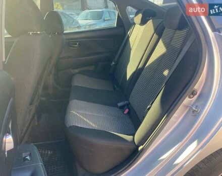 Сірий Хендай Елантра, об'ємом двигуна 1.59 л та пробігом 276 тис. км за 6590 $, фото 9 на Automoto.ua