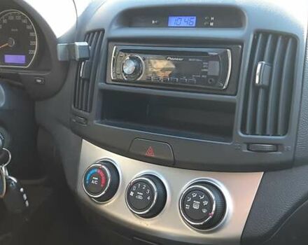 Серый Хендай Элантра, объемом двигателя 0 л и пробегом 159 тыс. км за 6500 $, фото 3 на Automoto.ua