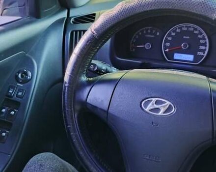 Сірий Хендай Елантра, об'ємом двигуна 1.59 л та пробігом 204 тис. км за 6600 $, фото 1 на Automoto.ua