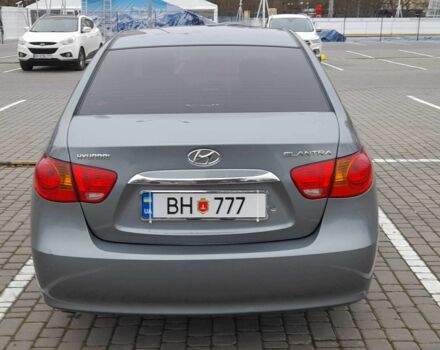 Серый Хендай Элантра, объемом двигателя 1.6 л и пробегом 162 тыс. км за 6700 $, фото 4 на Automoto.ua