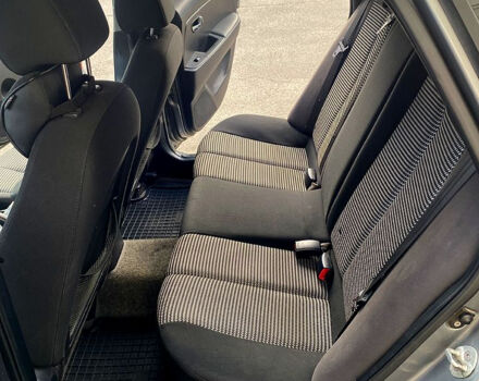 Серый Хендай Элантра, объемом двигателя 1.6 л и пробегом 200 тыс. км за 5900 $, фото 9 на Automoto.ua