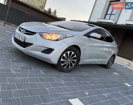 Сірий Хендай Елантра, об'ємом двигуна 1.59 л та пробігом 231 тис. км за 8700 $, фото 21 на Automoto.ua