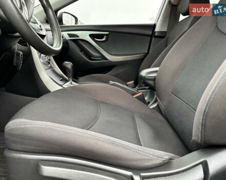 Серый Хендай Элантра, объемом двигателя 1.59 л и пробегом 231 тыс. км за 8700 $, фото 36 на Automoto.ua