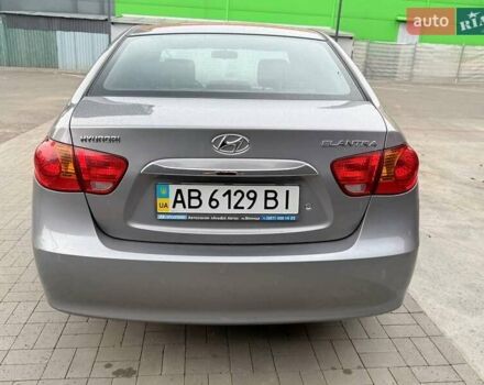 Серый Хендай Элантра, объемом двигателя 1.6 л и пробегом 242 тыс. км за 6400 $, фото 4 на Automoto.ua