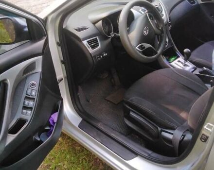 Серый Хендай Элантра, объемом двигателя 1.6 л и пробегом 197 тыс. км за 8500 $, фото 2 на Automoto.ua