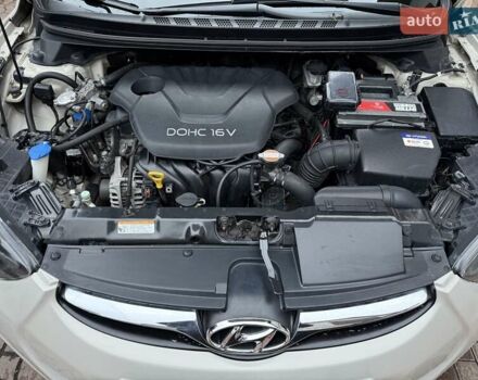 Серый Хендай Элантра, объемом двигателя 1.59 л и пробегом 138 тыс. км за 8800 $, фото 27 на Automoto.ua