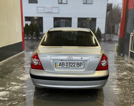 Сірий Хендай Елантра, об'ємом двигуна 1.6 л та пробігом 220 тис. км за 4550 $, фото 4 на Automoto.ua