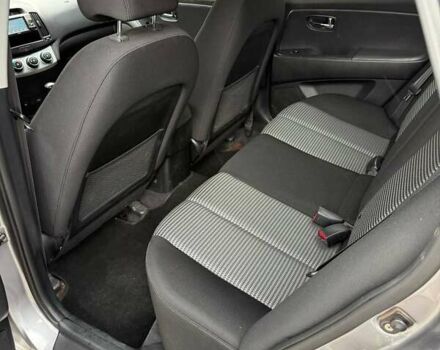 Серый Хендай Элантра, объемом двигателя 1.6 л и пробегом 242 тыс. км за 6400 $, фото 9 на Automoto.ua