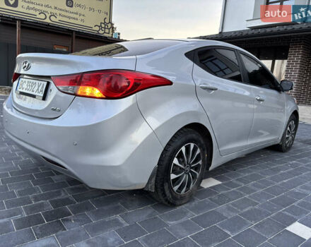 Сірий Хендай Елантра, об'ємом двигуна 1.59 л та пробігом 231 тис. км за 8700 $, фото 8 на Automoto.ua