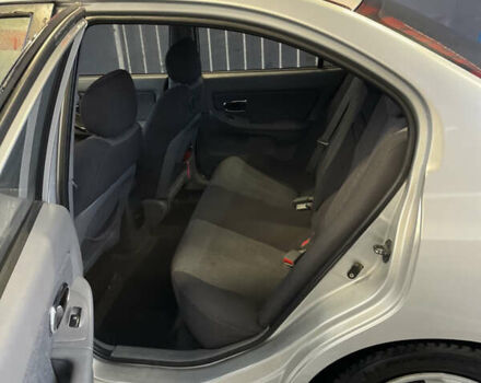 Сірий Хендай Елантра, об'ємом двигуна 1.6 л та пробігом 220 тис. км за 4550 $, фото 17 на Automoto.ua