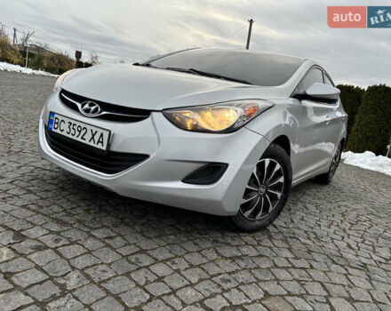 Сірий Хендай Елантра, об'ємом двигуна 1.59 л та пробігом 231 тис. км за 8790 $, фото 1 на Automoto.ua