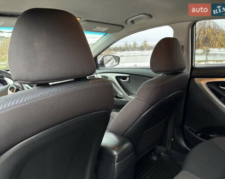 Сірий Хендай Елантра, об'ємом двигуна 1.59 л та пробігом 231 тис. км за 8790 $, фото 42 на Automoto.ua