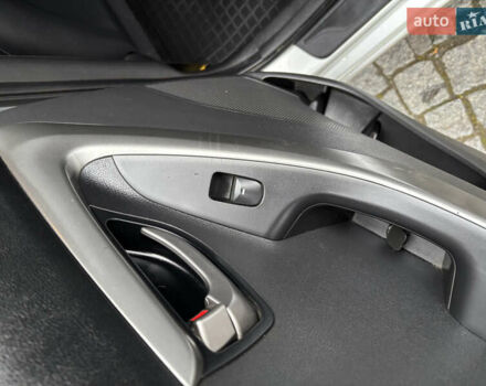 Серый Хендай Элантра, объемом двигателя 1.59 л и пробегом 231 тыс. км за 8700 $, фото 41 на Automoto.ua
