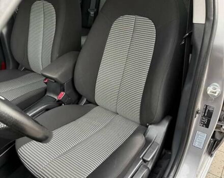 Серый Хендай Элантра, объемом двигателя 1.6 л и пробегом 242 тыс. км за 6400 $, фото 8 на Automoto.ua