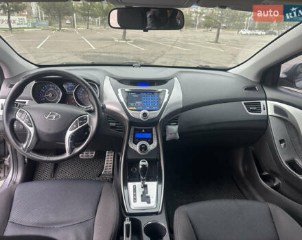 Сірий Хендай Елантра, об'ємом двигуна 1.8 л та пробігом 135 тис. км за 8799 $, фото 8 на Automoto.ua
