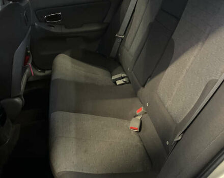 Сірий Хендай Елантра, об'ємом двигуна 1.6 л та пробігом 220 тис. км за 4550 $, фото 16 на Automoto.ua