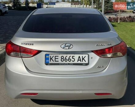 Сірий Хендай Елантра, об'ємом двигуна 1.59 л та пробігом 225 тис. км за 7200 $, фото 4 на Automoto.ua
