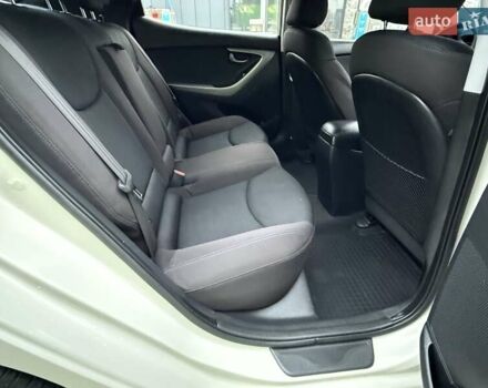 Серый Хендай Элантра, объемом двигателя 1.59 л и пробегом 138 тыс. км за 8800 $, фото 18 на Automoto.ua