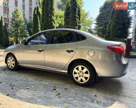 Сірий Хендай Елантра, об'ємом двигуна 1.59 л та пробігом 197 тис. км за 5900 $, фото 3 на Automoto.ua