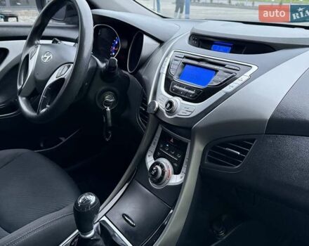 Серый Хендай Элантра, объемом двигателя 1.59 л и пробегом 138 тыс. км за 8800 $, фото 16 на Automoto.ua