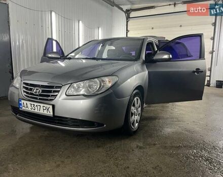 Серый Хендай Элантра, объемом двигателя 1.98 л и пробегом 185 тыс. км за 6100 $, фото 3 на Automoto.ua