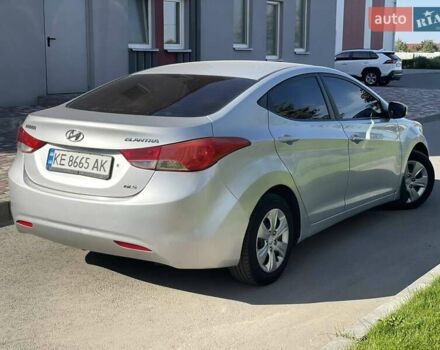 Сірий Хендай Елантра, об'ємом двигуна 1.59 л та пробігом 225 тис. км за 7200 $, фото 3 на Automoto.ua