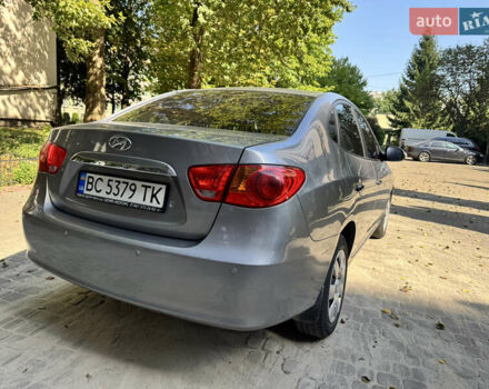 Сірий Хендай Елантра, об'ємом двигуна 1.59 л та пробігом 197 тис. км за 5900 $, фото 9 на Automoto.ua