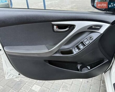 Серый Хендай Элантра, объемом двигателя 1.59 л и пробегом 138 тыс. км за 8800 $, фото 11 на Automoto.ua