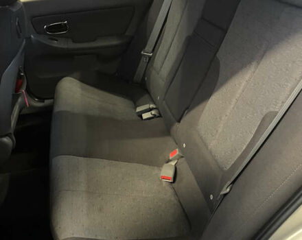 Сірий Хендай Елантра, об'ємом двигуна 1.6 л та пробігом 220 тис. км за 4550 $, фото 25 на Automoto.ua