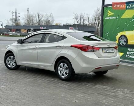 Серый Хендай Элантра, объемом двигателя 1.59 л и пробегом 138 тыс. км за 8800 $, фото 5 на Automoto.ua