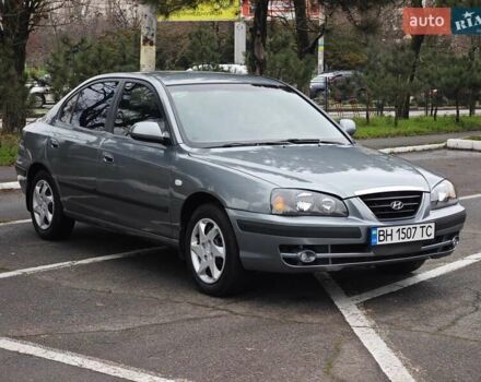 Серый Хендай Элантра, объемом двигателя 1.6 л и пробегом 197 тыс. км за 4400 $, фото 3 на Automoto.ua