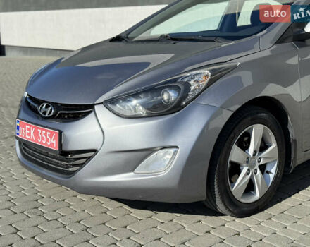 Хендай Элантра 2012 в Тернополе на Automoto.ua Серый Хендай Элантра, объемом двигателя 1.8 л и пробегом 168 тыс. км за 7500 $, фото 7 на Automoto.ua