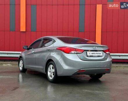 Сірий Хендай Елантра, об'ємом двигуна 1.59 л та пробігом 232 тис. км за 8290 $, фото 4 на Automoto.ua