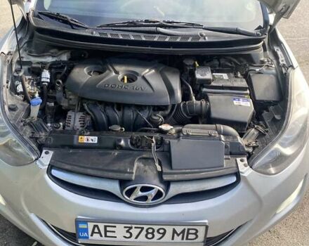 Хендай Элантра 2012 в Днепре (Днепропетровске) на Automoto.ua Серый Хендай Элантра, объемом двигателя 1.8 л и пробегом 194 тыс. км за 8300 $, фото 7 на Automoto.ua