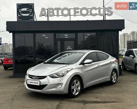 Сірий Хендай Елантра, об'ємом двигуна 1.59 л та пробігом 225 тис. км за 9990 $, фото 2 на Automoto.ua