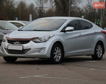 Сірий Хендай Елантра, об'ємом двигуна 1.59 л та пробігом 175 тис. км за 9200 $, фото 2 на Automoto.ua