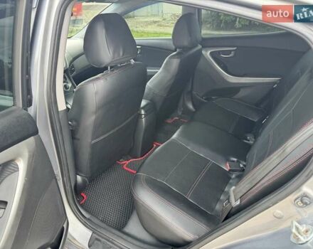 Сірий Хендай Елантра, об'ємом двигуна 1.8 л та пробігом 174 тис. км за 8150 $, фото 11 на Automoto.ua